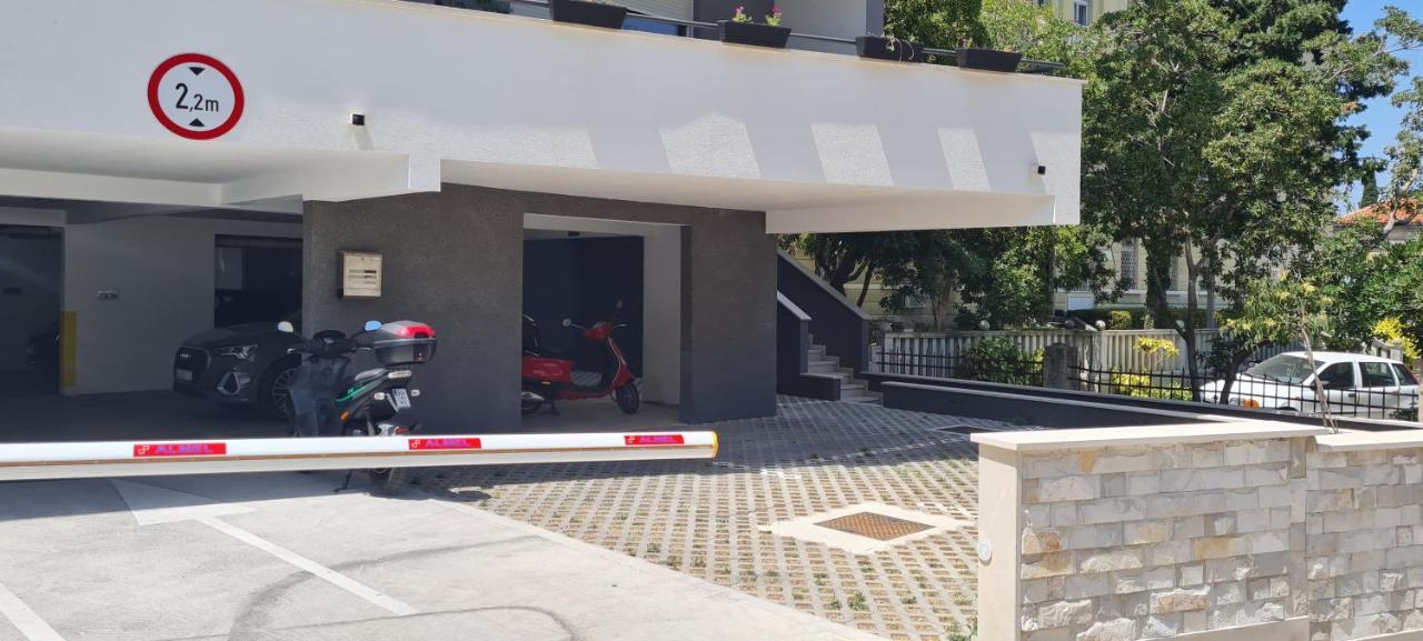 Free Parking Marli 4 - Room With Private Entrance - ดูบรอฟนิก ภายนอก รูปภาพ